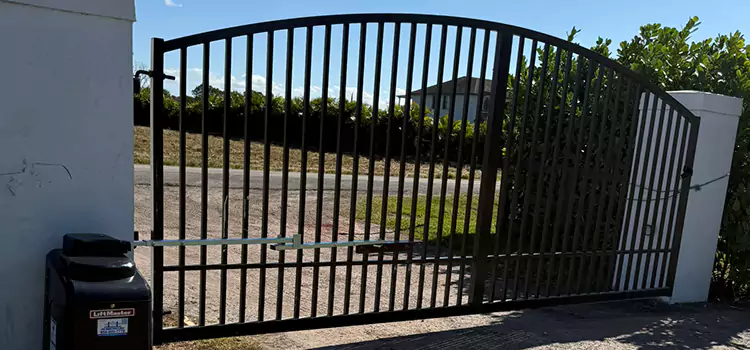 Driveway Fence Repair Lumberton